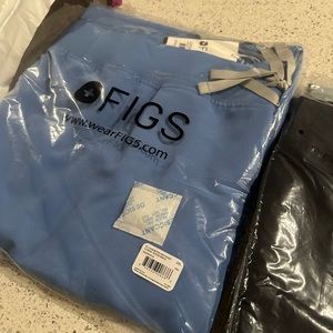 Brand New still in packaging FIGs livingston high waisted scrubs in 2xl